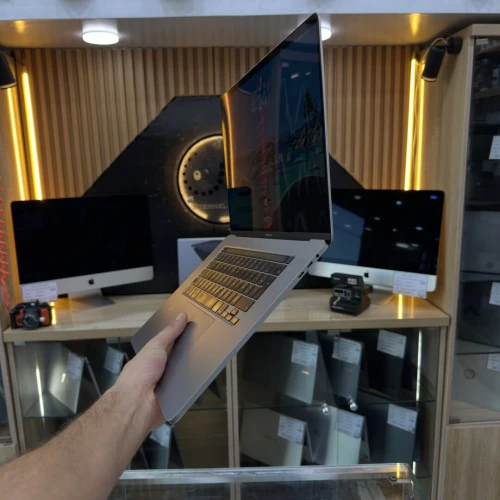 MACBOOK PRO 2019 I9 8CORE 16GB/1TB