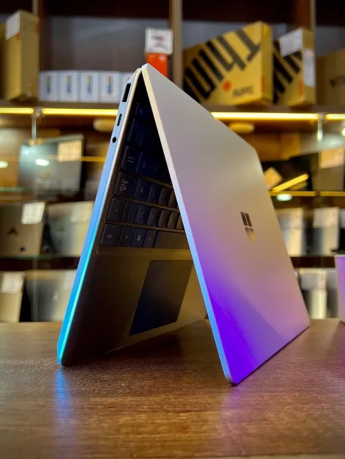 Surface laptop Go 3 I5-1235U 16/256 12Pouce FHD+ tactile 
