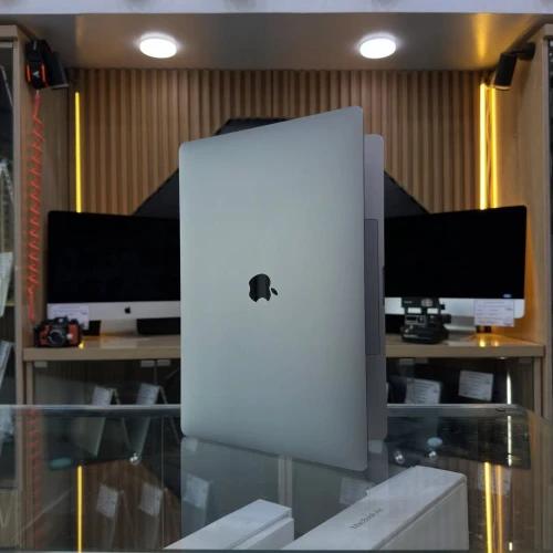 MACBOOK PRO 2019 I9 8CORE 16GB/1TB