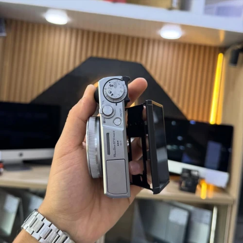 CANON G7X mark iii en excellent état avec batterie