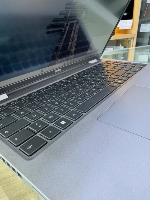 DELL LATITUDE 5550 CORE ULTRA 7-155U 16GB/1TB