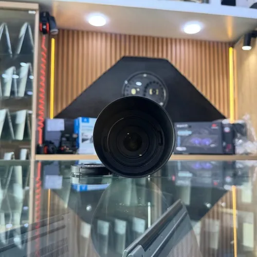 Tamron 70-300mm f/4.5-6.3 Di iii RXD