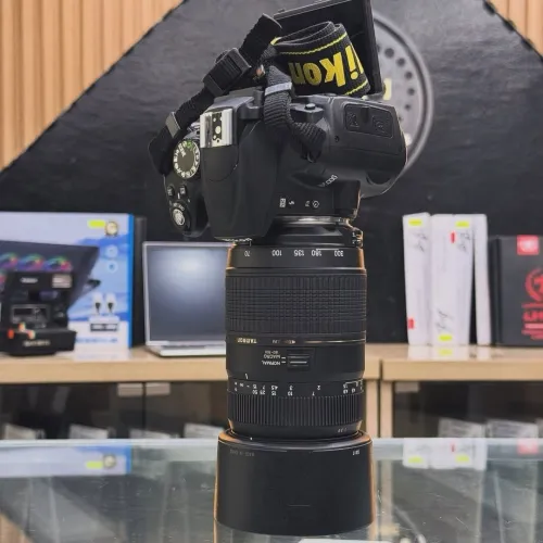 Nikon D5000 avec tamron 70-300mm en excellent état