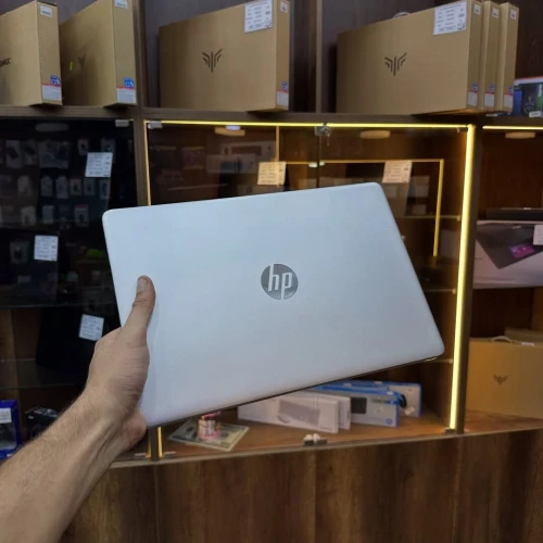 HP LAPTOP 15S RYZEN 7 5700U 16GB/512GB VEGA 8
