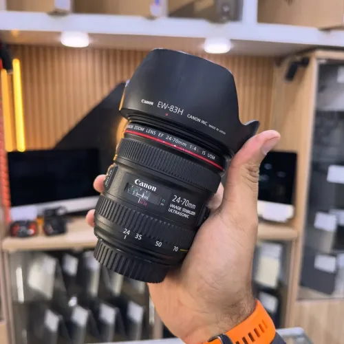 Canon 24-70mm f/4 IS USM comme neuf en excellent état