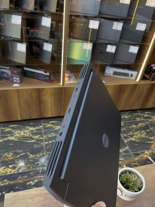 DELL G15 5510 I7-10870H 16GB/512GB NVIDIA RTX 3060 6GB