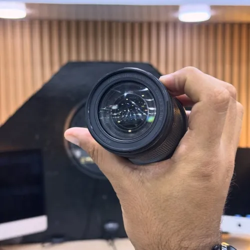 Canon RF 18-150mm f/3.5-6.3 STM en excellent état