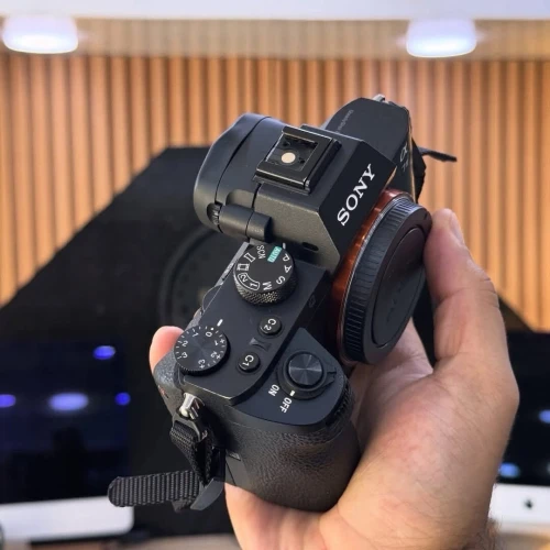 Sony A7 II boitier nu en excellent état batterie et chargeur