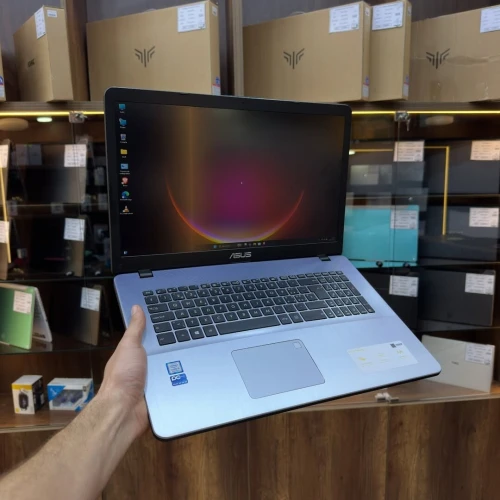 ASUS VIVOBOOK 17 I5 8250U 8GB/128GB