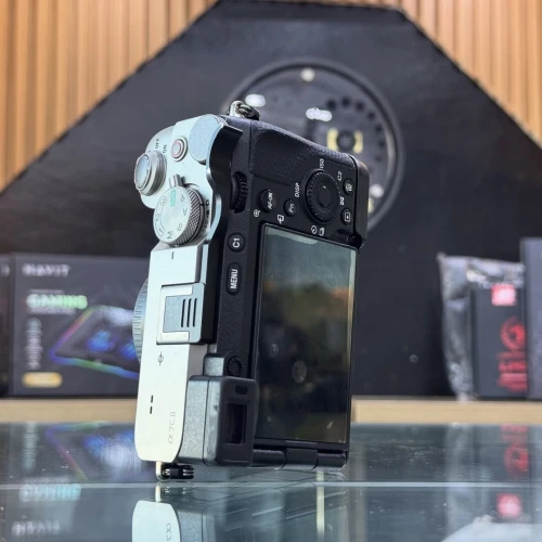 Sony A7C MARK II boitier nu en excellent état batterie et chargeur