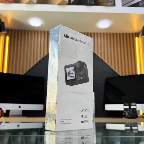 DJI OSMO ACTION 5 PRO COMBO neuf jamais utilisé