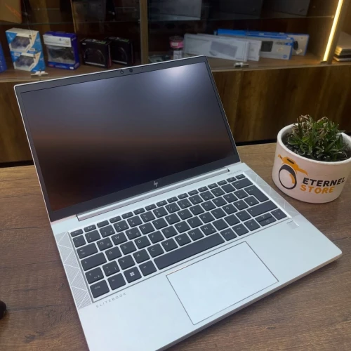 HP ELITEBOOK 830 G8 I5 11EME 16GB/256GB IRIS XE
