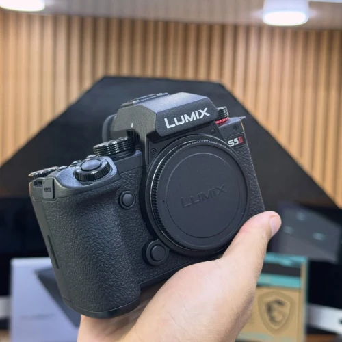 Lumix S5 MARK II boitier nu neuf jamais utilisé sous emballage