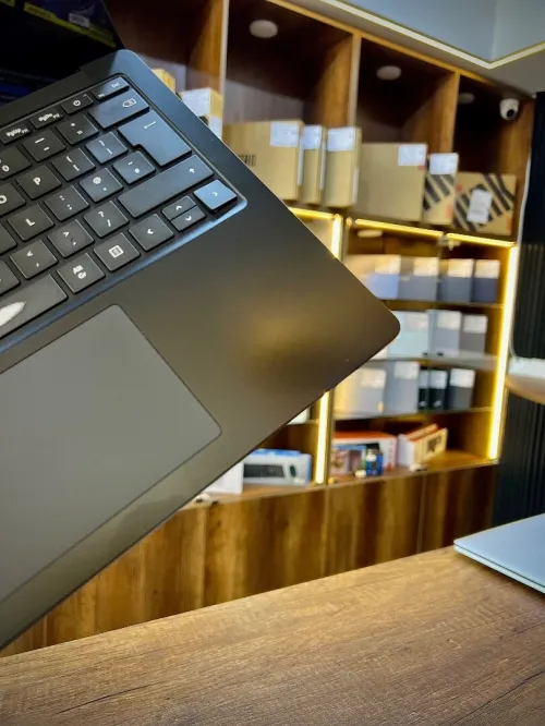 surface laptop 4 core i5-1185 G7 16GB/512GB
