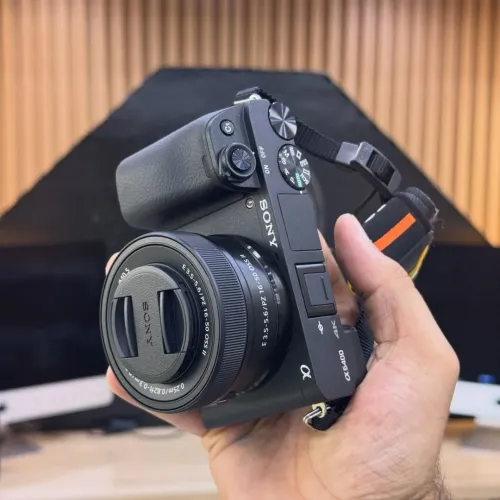 Sony A6400 avec 16-50mm OSS II neuf jamais utilisé