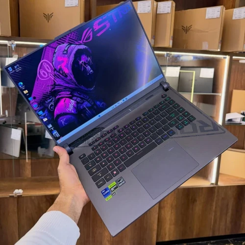 ASUS ROG STRIX 16 I9-13980HX 16GB/512GB NVIDIA RTX 4060 8GB
