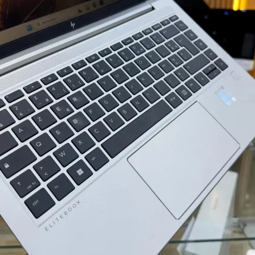 HP ELITEBOOK 640 G10 I7-1365U 16GB/1TB