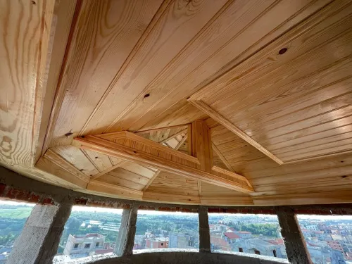Charpentier en bois