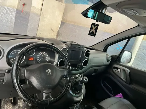 Peugeot Partner 2016 Tepee Allure 