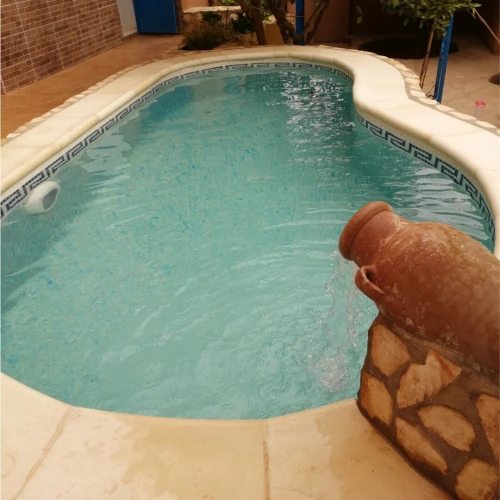Construction des Piscines / بناء وتركيب المسابح