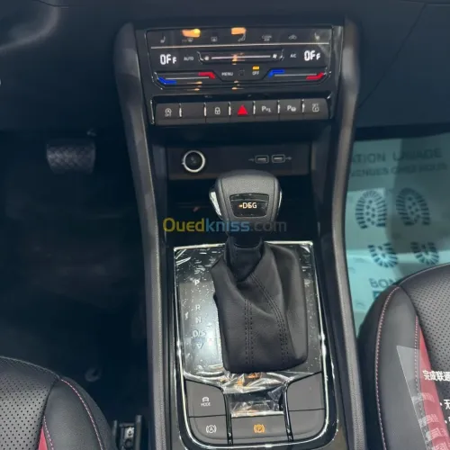 Skoda Karoq 2025 LUXURY