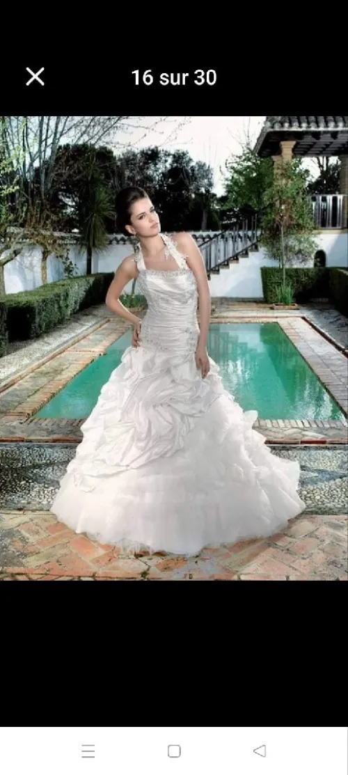 ROBE BLANCHE en destockage 