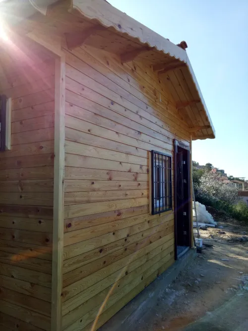 Construction des chalets et bungalow et Kiosque en bois 