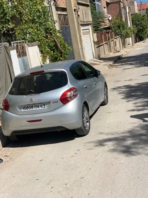 Peugeot 208 2014 Allure