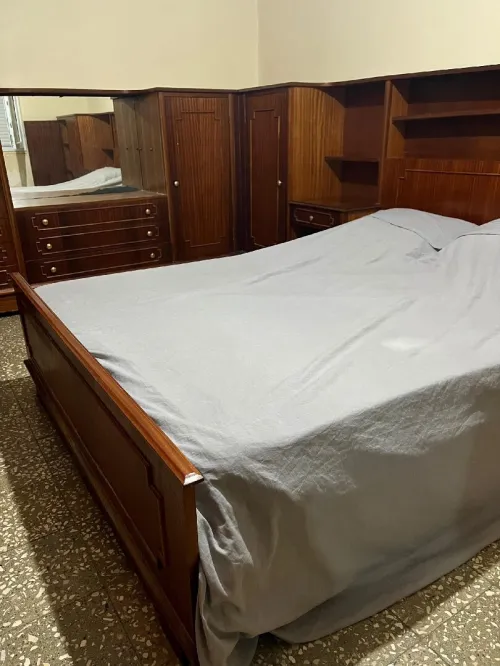 Chambre à coucher plaqué en acajou