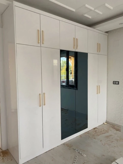 Dressing armoire placard sur mesure moderne