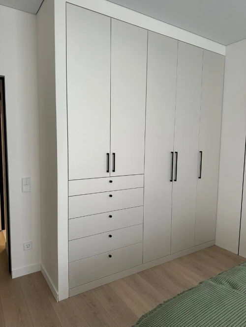 Dressing armoire placard sur mesure moderne
