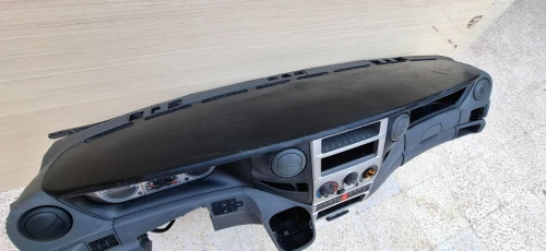 Tableau de bord iveco 35c15