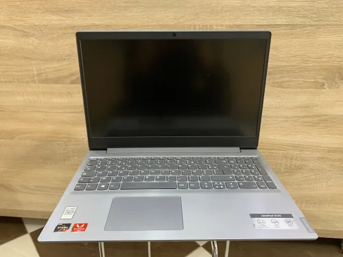 Lenovo ideapad ryzen3 3200