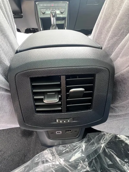 Volkswagen Tharu  2026 Xr