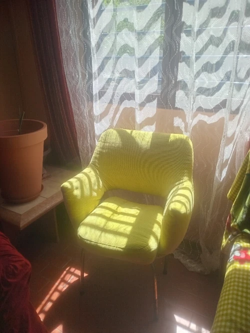 Chaise capitonnée