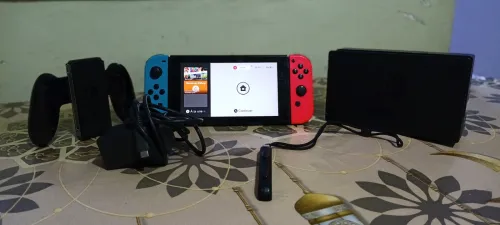 Nintendo switch 1 + tout les accessoires +un jeux (mario)