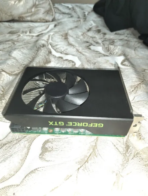 GTX 1660ti 6 GBS V-ram