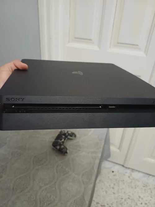 Ps4 slim
