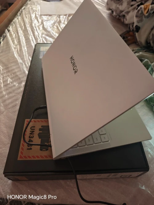 Honor magicbook pro 16 édition hunter
