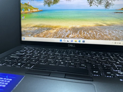 Laptop dell latitude i5 8eme 8Gb 256Gb ssd 14 pouce pc portable حاسوب محمول