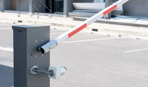 Barrière levante, control d'accès véhicule avec reconnaissance matricule/lecteur UHF 
