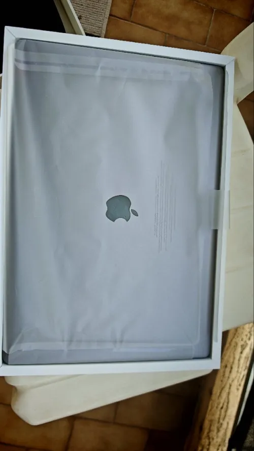 macbook pro 19 16' I7 32GB
