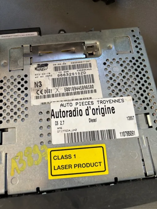Ecran et comande Clim et auto radio Citroën C6 2008