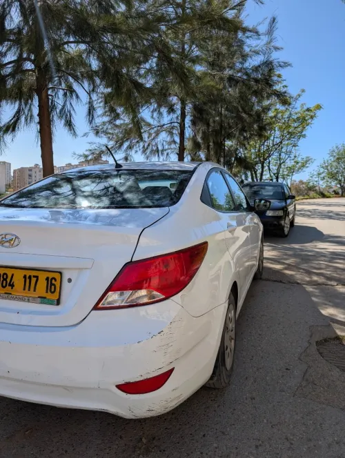 Hyundai Accent RB  4 portes 2017 Accent RB  4 portes