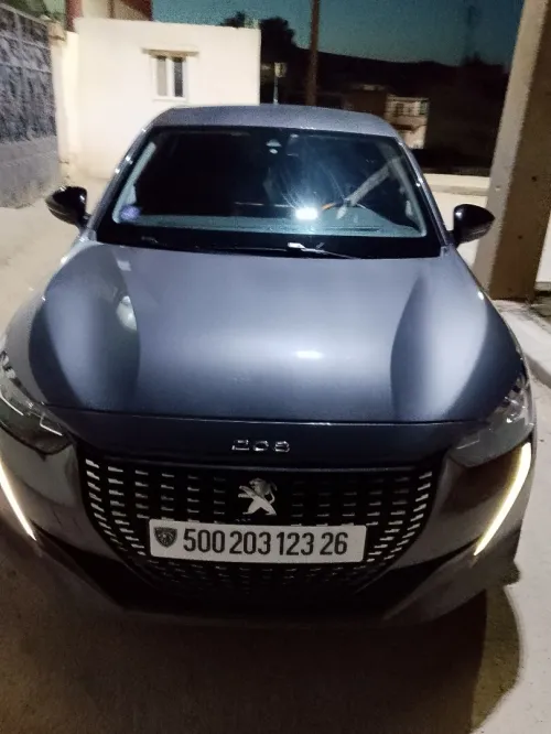 Peugeot 208 2023 E-Style