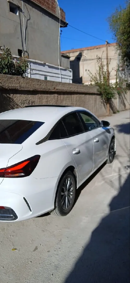 MG 5 2025 180 DVVT