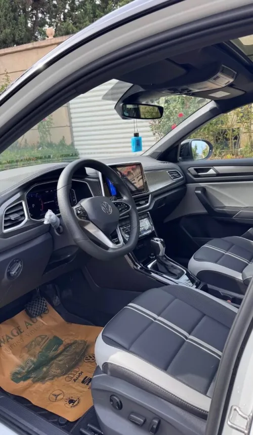 Volkswagen T rok 2025 Blak édition,