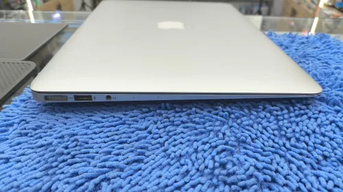 MacBook Air 2017 i7
