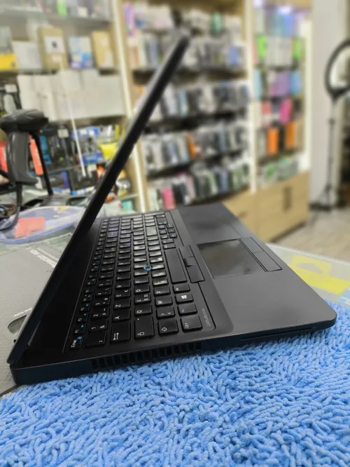Dell latitude e5570 i5
