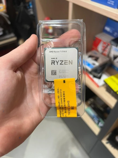 CPU AMD RYZEN 7 5700X TRAY ( 3.4 GHz / 4.6 GHz / 8 Cores / 16 Threads / 32 Mb L3 Cache )